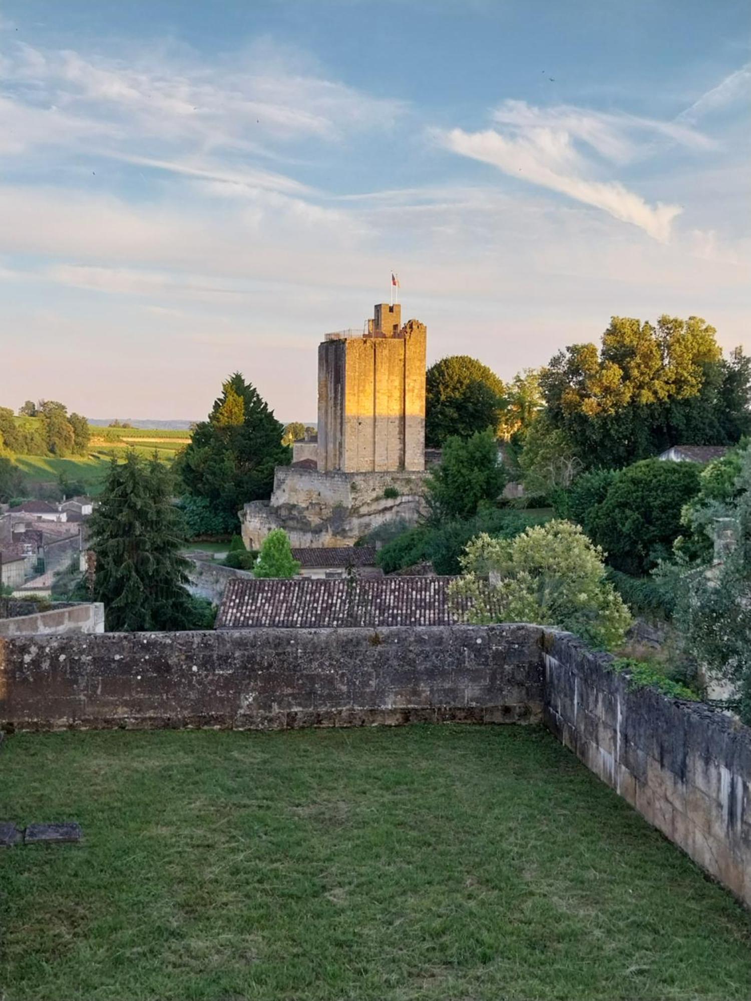 Апартаменти HôTes De Saint-Emilion II Екстер'єр фото